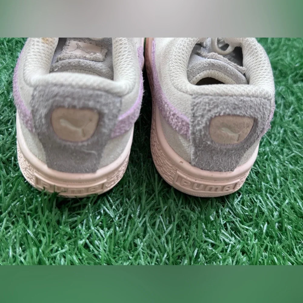 Suede Easter Toddler's Alternate‎ Closure Sneakers Size 7C